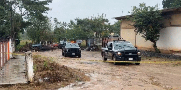 Matan a cuatro hombres que trabajaban en chatarrera de Acayucan, Veracruz