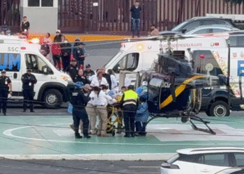 Balean a Policía de Inteligencia de CDMX en Iztapalapa; Agresores Huyeron en Motocicleta