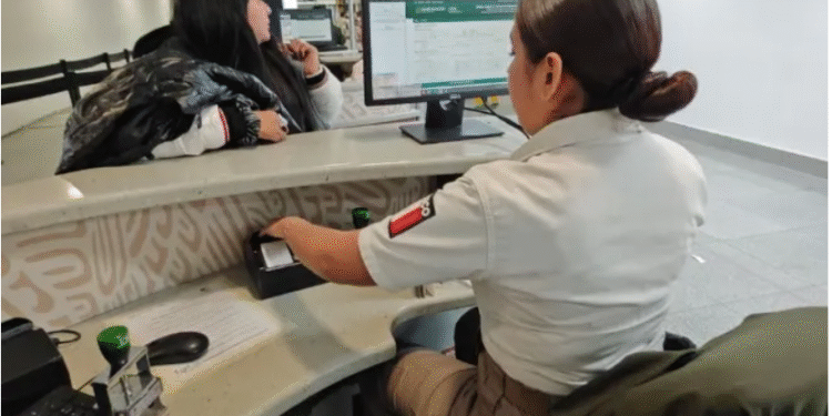 “Grupo Aeroportuario Marina” y el INM firman convenio