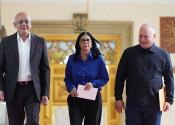 Delcy Rodríguez sostuvo una “larga, productiva y cortés” conversación con Donald Trump