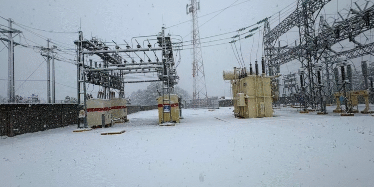 CFE reporta afectaciones menores en municipios de Chihuahua y Durango por clima gélido