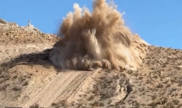 EU realiza explosiones de dinamita para construir valla fronteriza con México en Ciudad Juárez