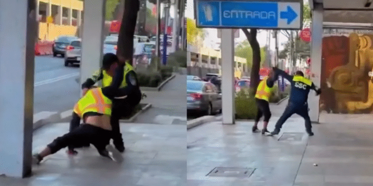 Policía de Tránsito Golpea a Sujeto Afuera del Metro San Antonio Abad Línea 2
