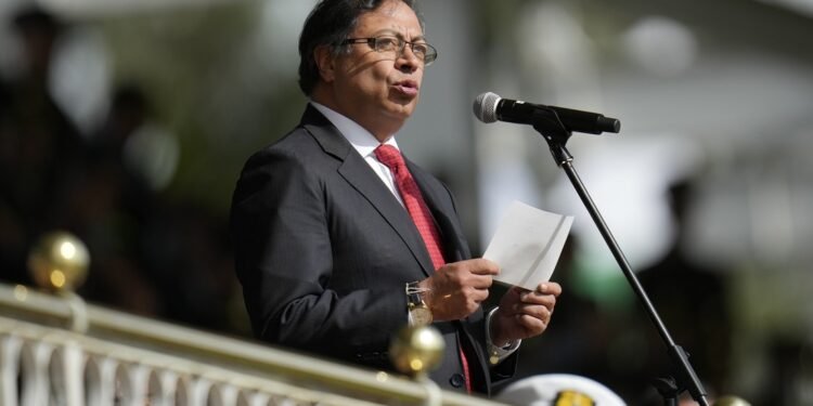 Colombia responde a Ecuador: anuncia aranceles de 30% a 20 productos