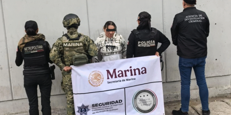 Detienen en Ecatepec a mujer de origen colombiano vinculada con banda ‘La Chokiza’