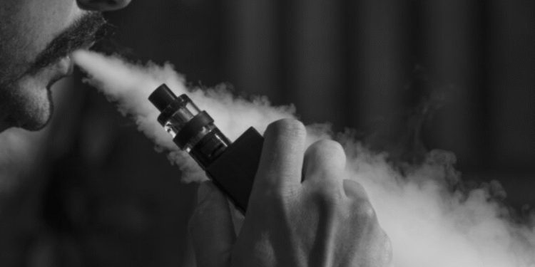Entra en vigor prohibición total de vapeadores en México
