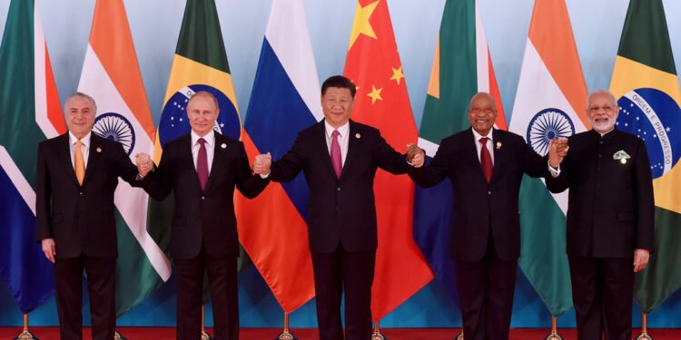Creación de plataformas comerciales, tarea vital de los BRICS, dice Rusia