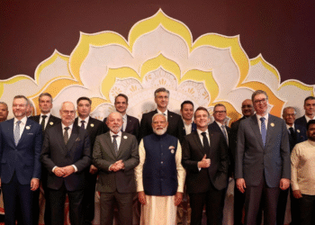 Lula, Modi, Macron y los magnates tecnológicos debaten riesgos de la IA en una cumbre en India