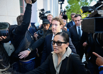 Mark Zuckerberg testifica en juicio sobre adicción a redes sociales en EU