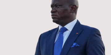 Gabón suspende acceso a redes sociales; críticos acusan al líder de reprimir disidencia