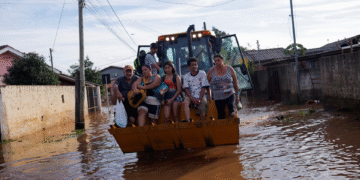 Lluvias récord en Brasil dejan al menos 23 muertos y decenas de desaparecidos