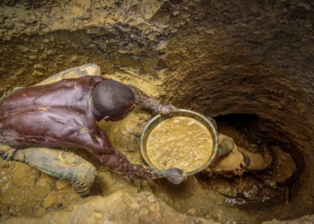 Al menos 37 mueren por inhalar monóxido de carbono dentro de mina en Nigeria