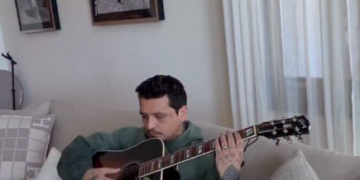 Christian Nodal estrena su nueva canción ‘Incompatibles’