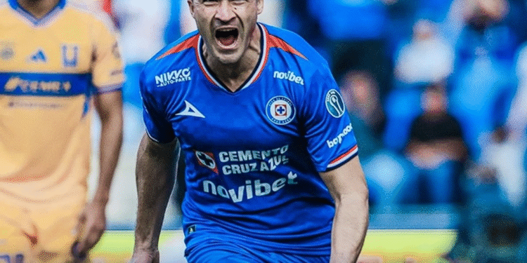 Cruz Azul, sublíder de la Liga Mx; vence a Tigres