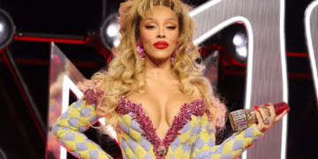 Doja Cat arrasó en concierto en México y recordamos 5 de sus looks más controvertidos