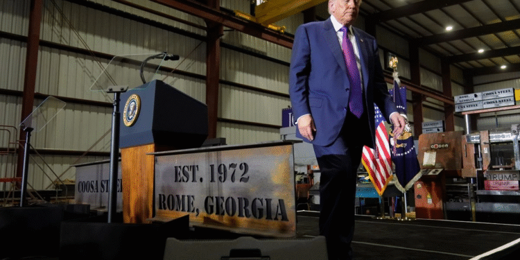 Trump ordena “identificación y divulgación” de archivos sobre vida extraterrestre