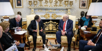 Petro y Trump pactan tregua y acuerdan explorar “caminos comunes” contra el narcotráfico