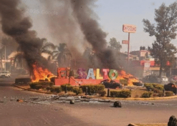 Balaceras y disturbios en al menos 30 puntos de Guadalajara