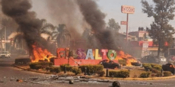 Balaceras y disturbios en al menos 30 puntos de Guadalajara