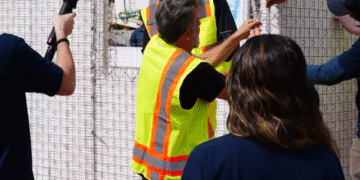 MrBeast y Eugenio Derbez unen esfuerzos para apoyar la educación y construyen una escuela en el estado de México