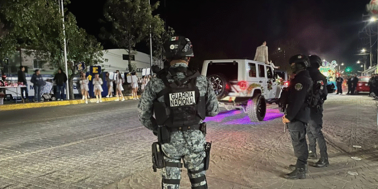 Ejército detiene a cuatro presuntos delincuentes y asegura armas y droga en Zacatecas