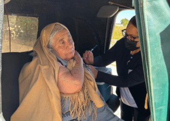 IMSS Bienestar lanza estrategia de vacunación contra sarampión en lenguas maternas