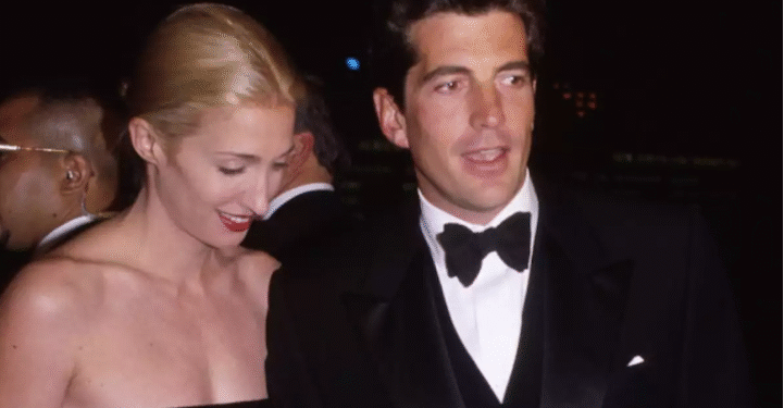 John F. Kennedy Jr. y Carolyn Bessette, la pareja más fotografiada de los 90 que sin redes sociales eran virales