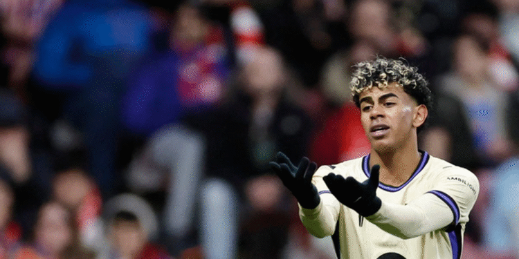 Atleti destroza 4-0 al Barcelona en la ida de la copa del rey