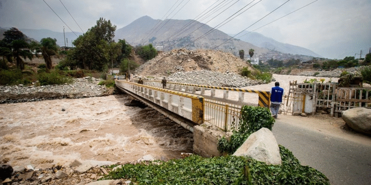 Lluvias torrenciales dejan 37 muertos en Perú desde diciembre