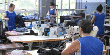 Central sindical de Argentina convoca a huelga general para frenar la reforma laboral de Milei