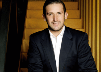 Pedro Haces plantea endurecer sanciones por tirar basura en CDMX