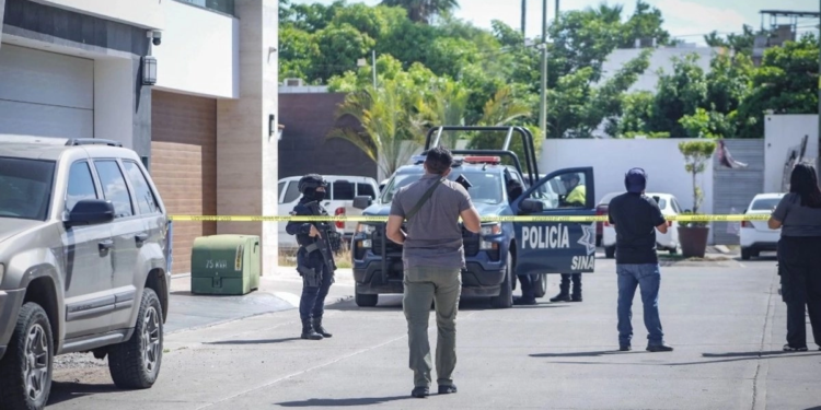 En Culiacán, comando roba auto con un menor adentro a quien libera poco después