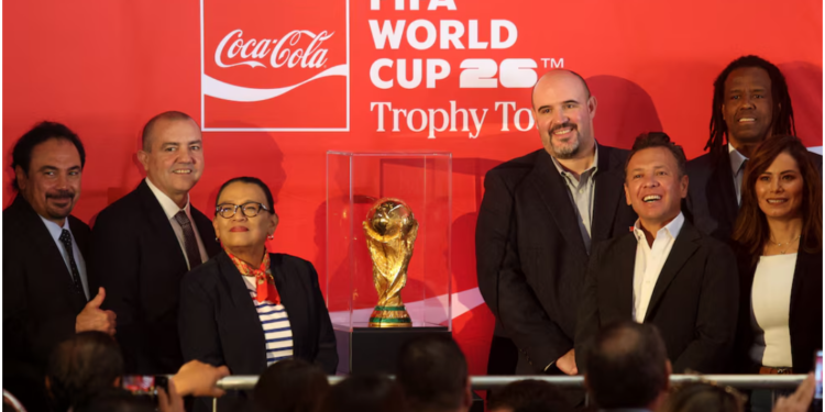 Arranca la gira del trofeo de la Copa Mundial de la FIFA en Jalisco en medio de fuerte dispositivo de seguridad