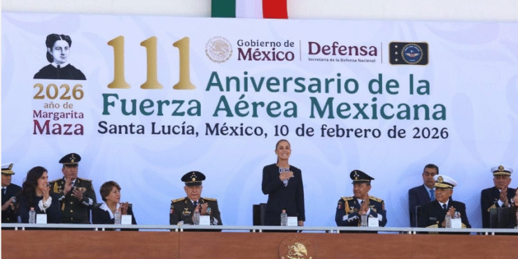 Sheinbaum celebra 111 años de la Fuerza Aérea Mexicana