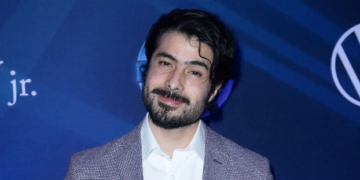 José Ángel Bichir es dado de alta, luego de tres días de hospitalización: lo asiste su padre, Odiseo