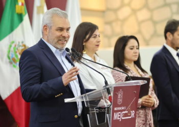 El gobernador de Michoacán asegura que donará un mes de salario en apoyo a Cuba