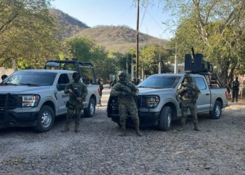 Abaten a 11 en operativo contra ‘Los Mayos’ en Sinaloa; retienen y liberan a hija de Zambada