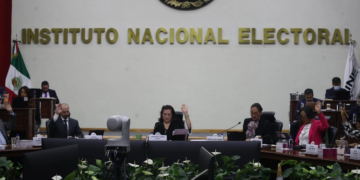 Ganan más que la Presidenta 48 funcionarios del INE