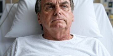 Bolsonaro es trasladado a unidad de cuidados semiintensivos; mejora su estado de salud
