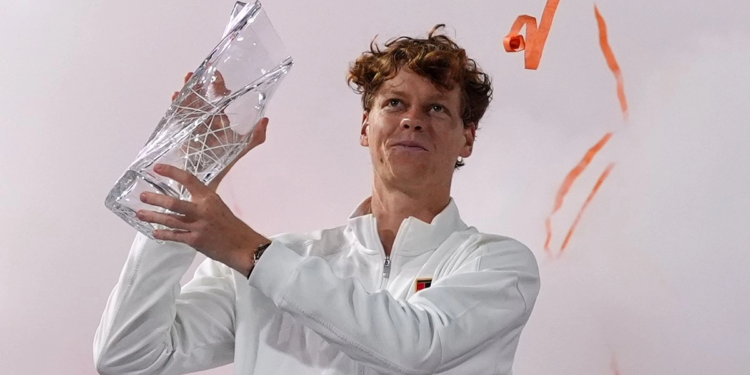Jannik Sinner conquista el Masters 1000 de Miami ante Jiri Lehecka