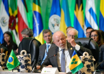 “Nos quieren colonizar otra vez”: Lula durante cumbre Celac-África