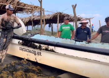 Pescadores de Pajapan, Veracruz, piden indemnización por derrame de hidrocarburos