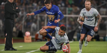 Los Pumas rescatan el empare ante el líder Cruz Azul