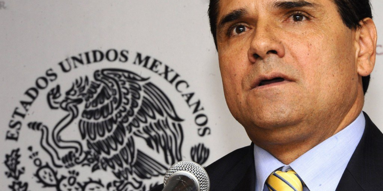 Michoacán: giran orden de aprehensión contra Silvano Aureoles por homicidio y tortura