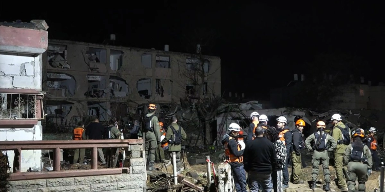 EU e Israel atacan instalación nuclear iraní en Natanz