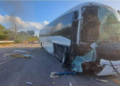 Accidente de autobús y camión repartidor en Quintana Roo deja un muerto y 18 lesionados