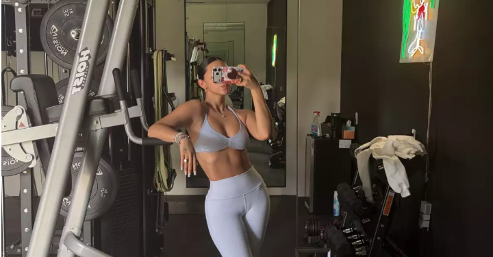 Ángela Aguilar desmiente su retiro y reaparece con cuerpazo: ‘Solo es disciplina’