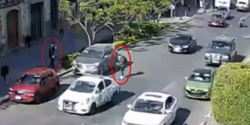 Asesinan a tiros a un hombre afuera de la presidencia municipal de Irapuato