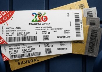 Aficionados europeos denuncian a FIFA por precios de boletos del Mundial 2026