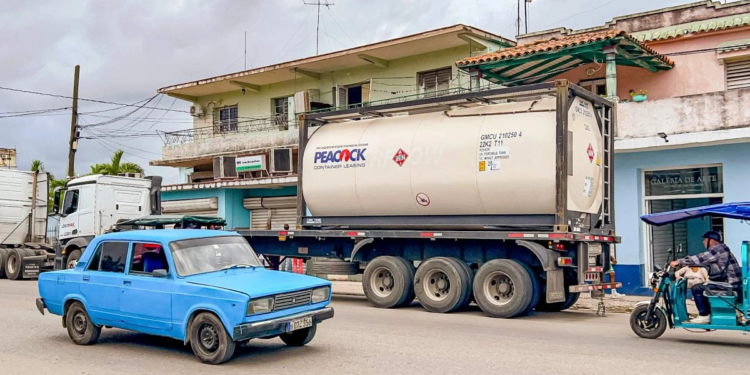 Cuba no puede recibir petróleo ruso, advierte el Tesoro estadunidense